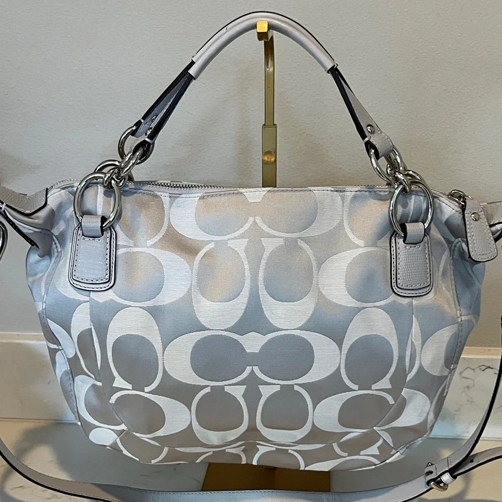 NWOT Coach Silver and Gray Signature Shoulder Bag